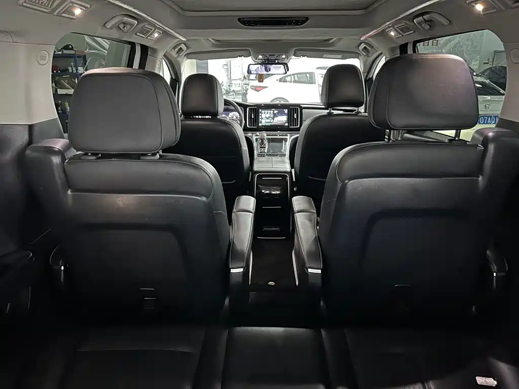 GAC Motor Trumpchi M8 — фото 17