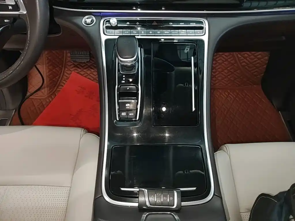 GAC Motor Trumpchi M8 — фото 14