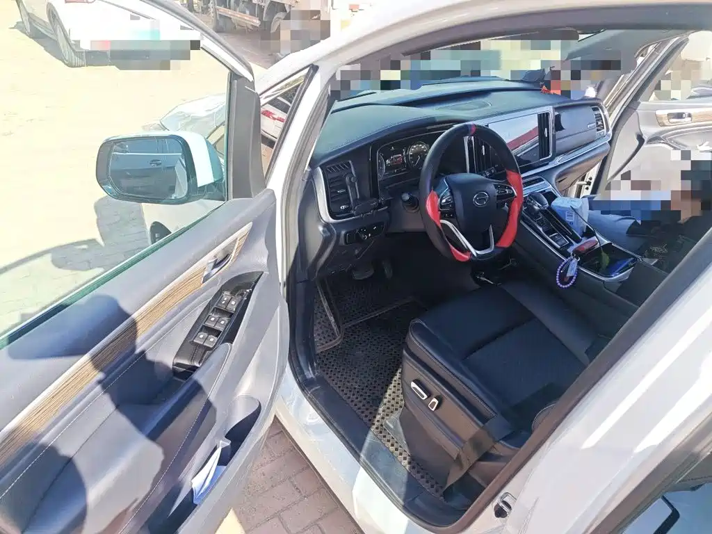 GAC Motor Trumpchi M8 — фото 17