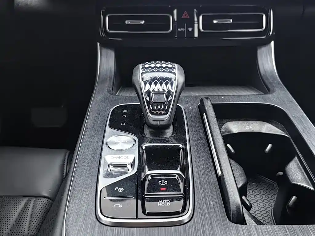 GAC Motor Trumpchi GS8 — фото 13