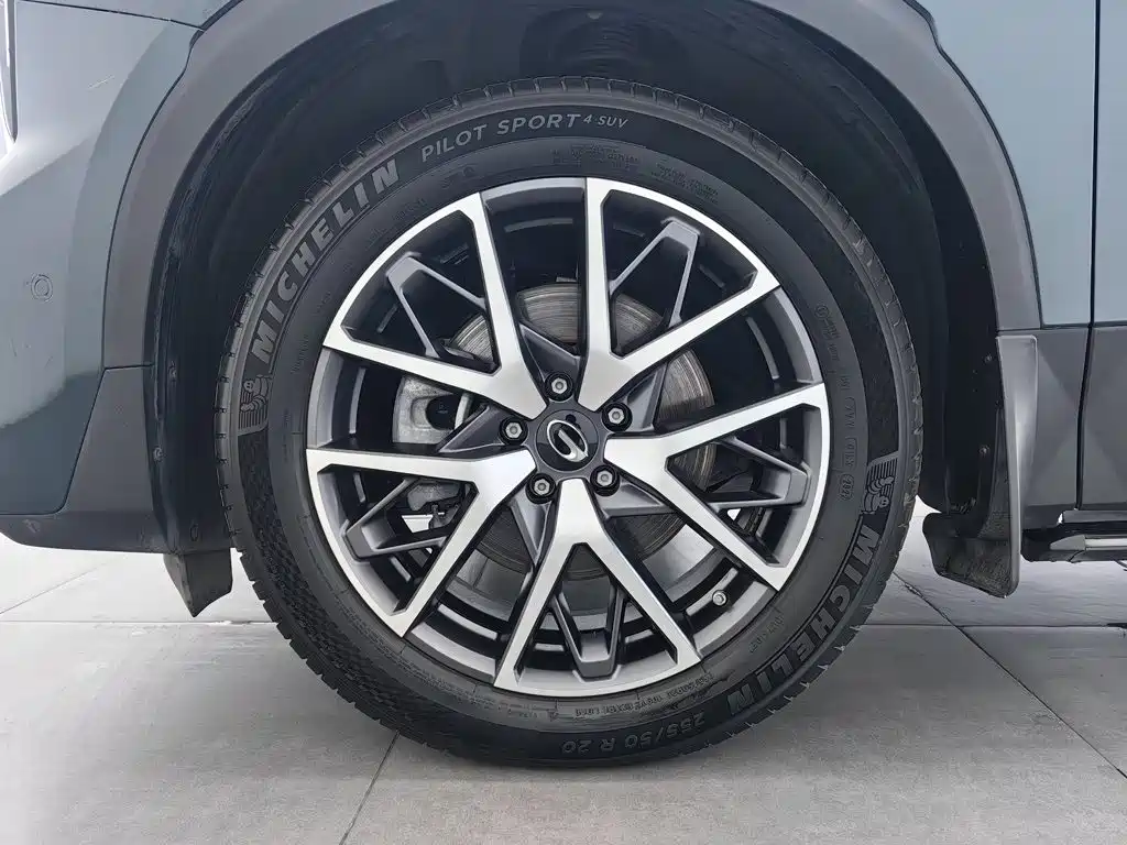 GAC Motor Trumpchi GS8 — фото 17