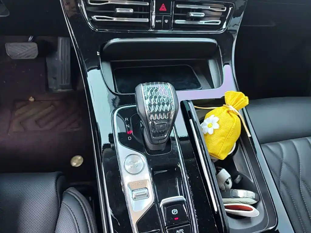 GAC Motor Trumpchi M8 — фото 14