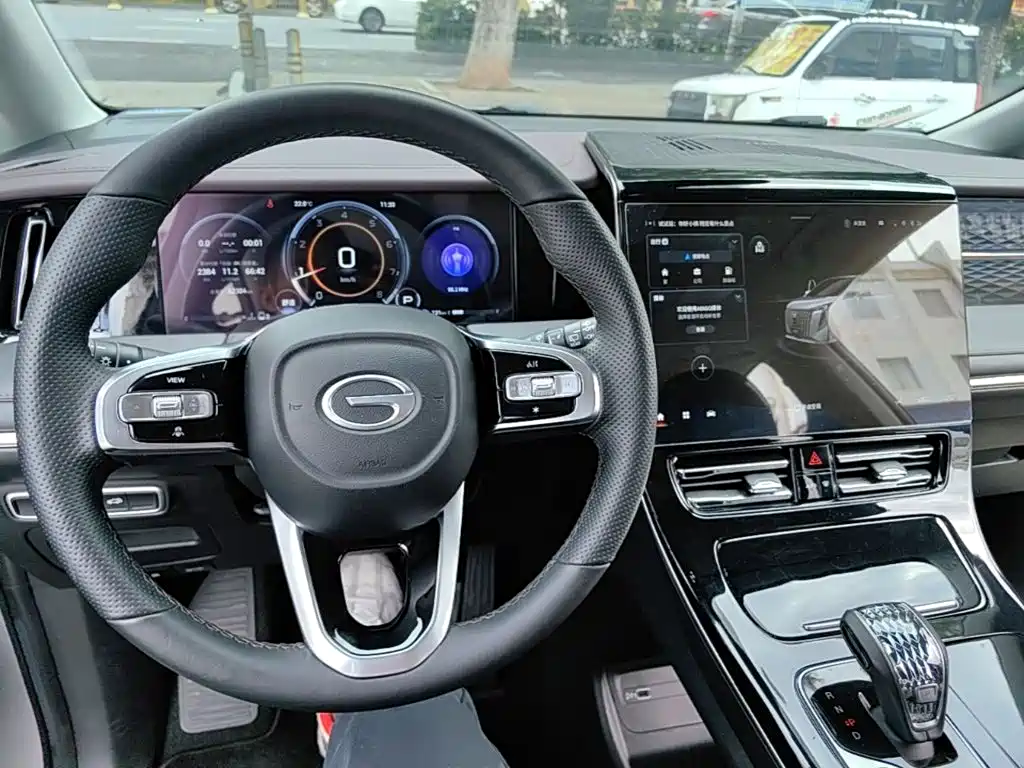 GAC Motor Trumpchi M8 — фото 10