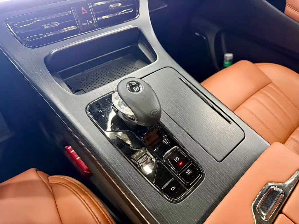 GAC Motor Trumpchi E9 — фото 9