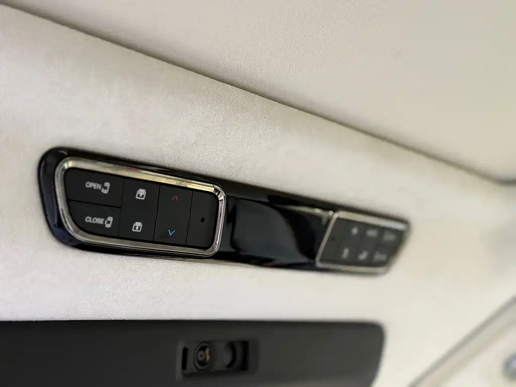 GAC Motor Trumpchi E9 — фото 9