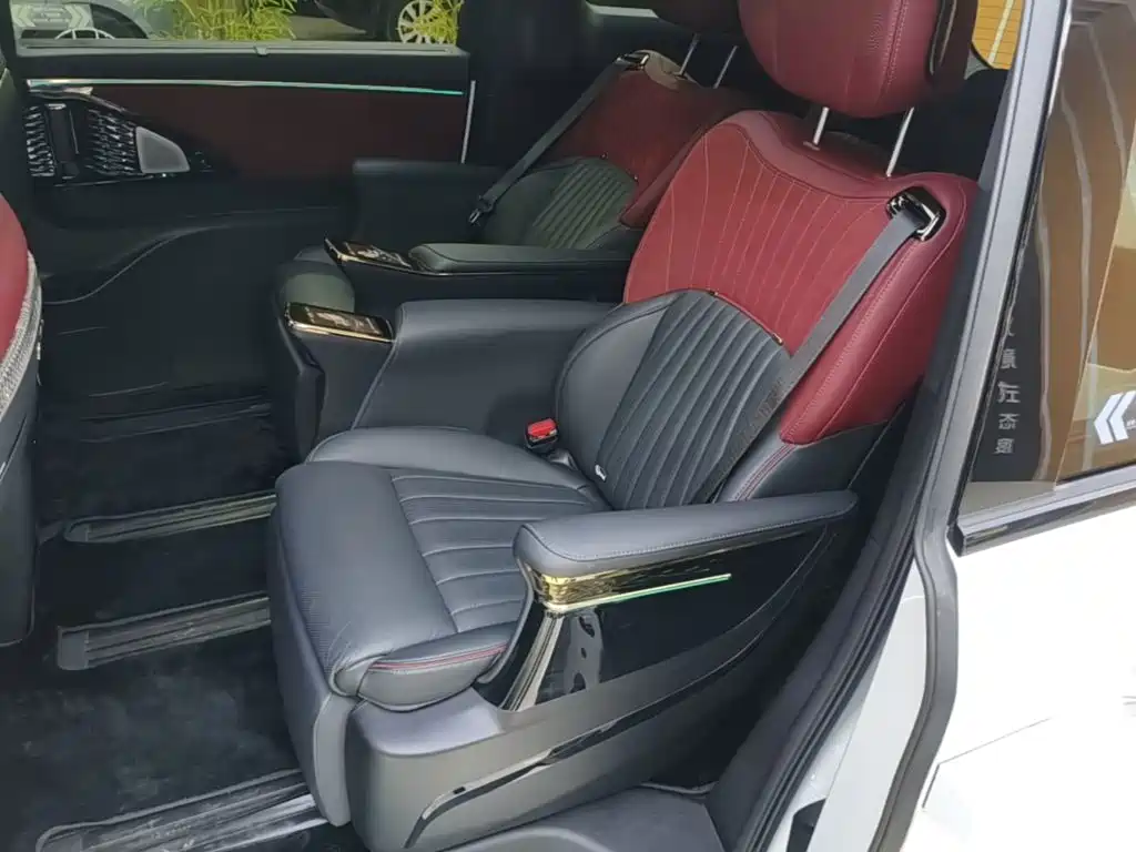 GAC Motor Trumpchi E9 — фото 17