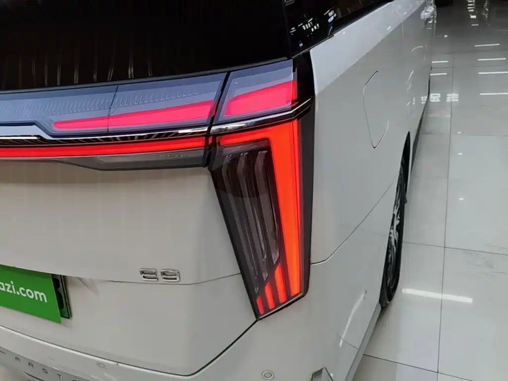 GAC Motor Trumpchi E9 — фото 8