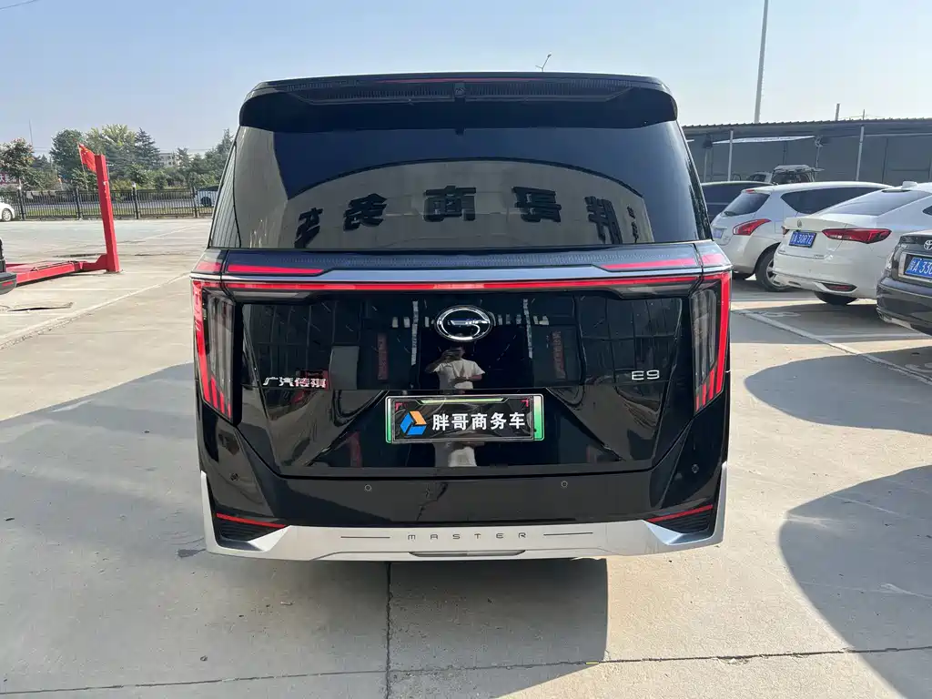 GAC Motor Trumpchi E9 — фото 13