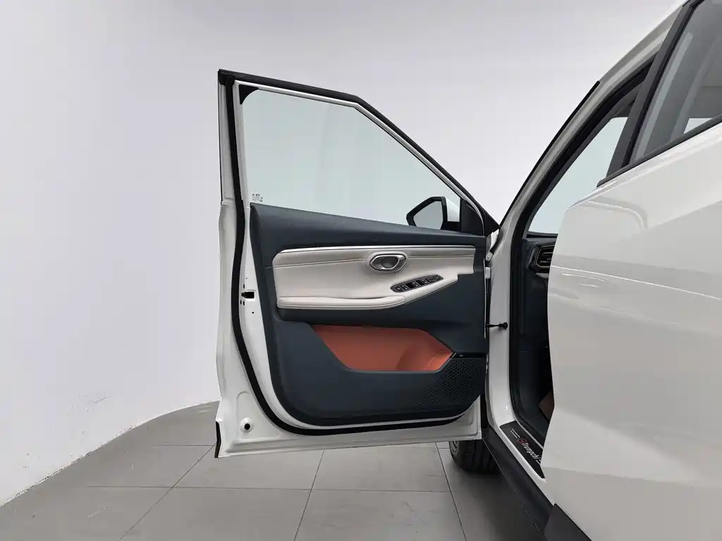 GAC Motor Trumpchi GS3 — фото 8