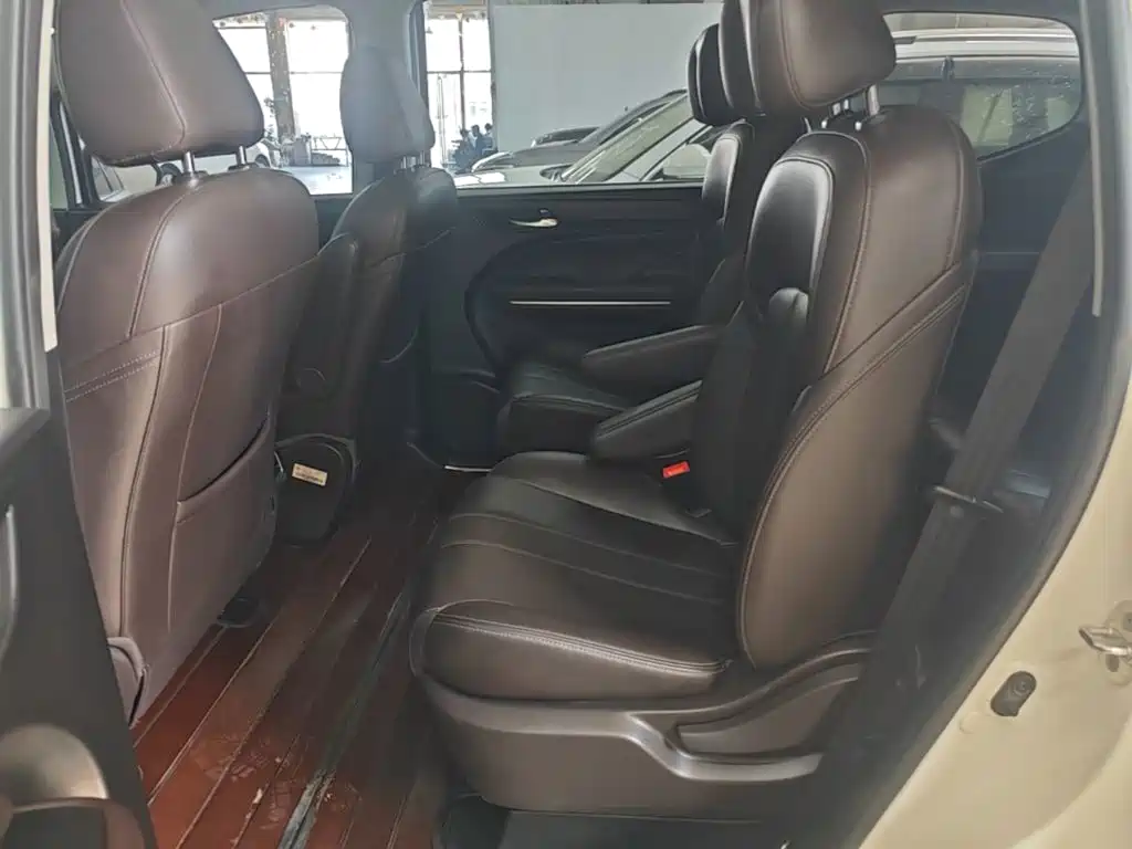 GAC Motor Trumpchi M6 — фото 17