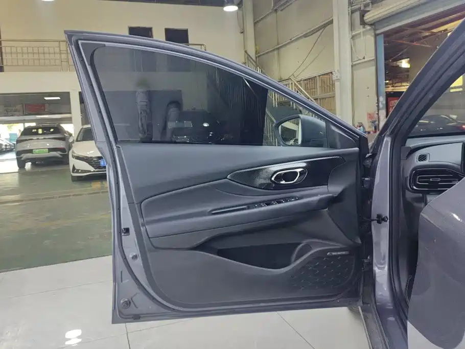 GAC Motor Shadow Leopard — фото 7