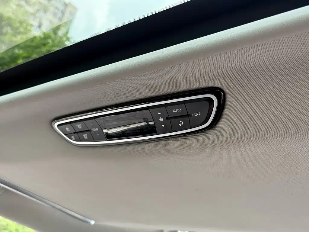 GAC Motor Trumpchi M8 — фото 15