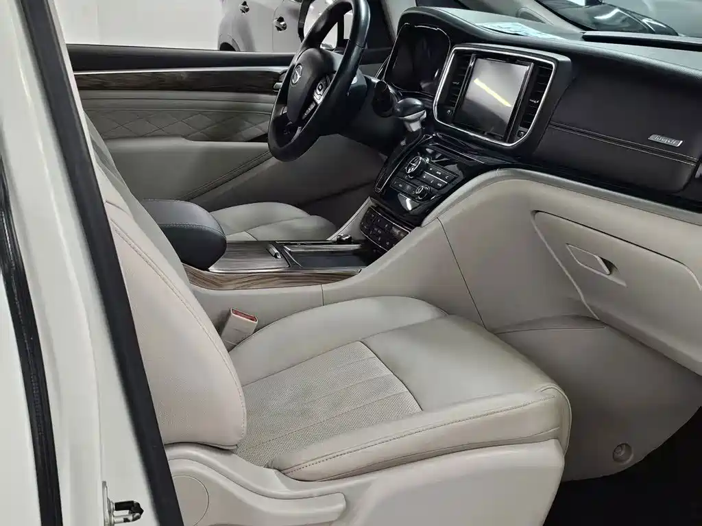 GAC Motor Trumpchi M8 — фото 11