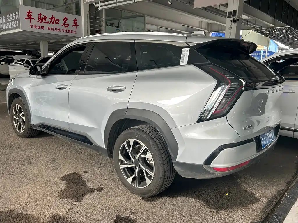 Geely Boyue L — фото 11