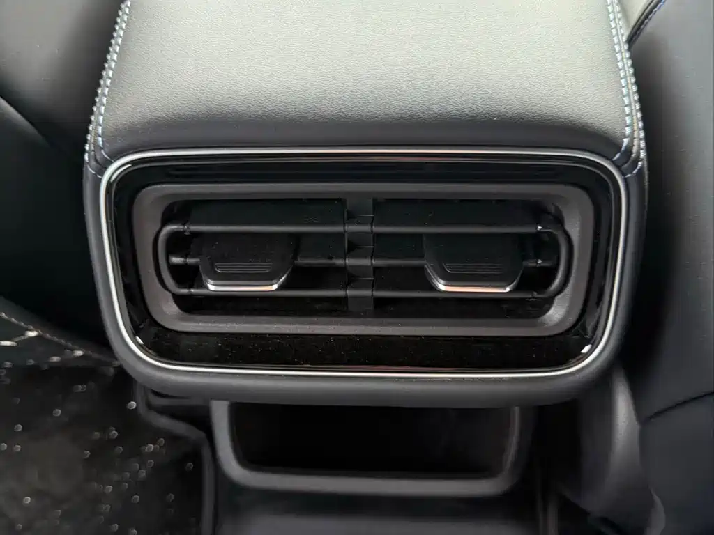 Geely Xingrui — фото 10