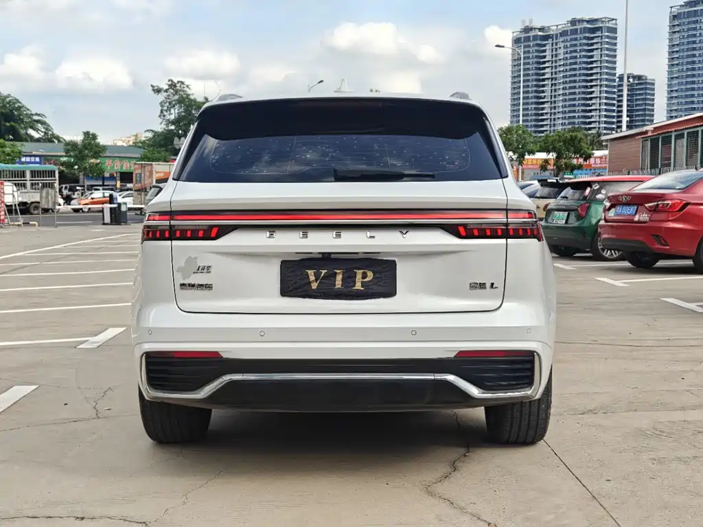 Geely Xingyue L — фото 17