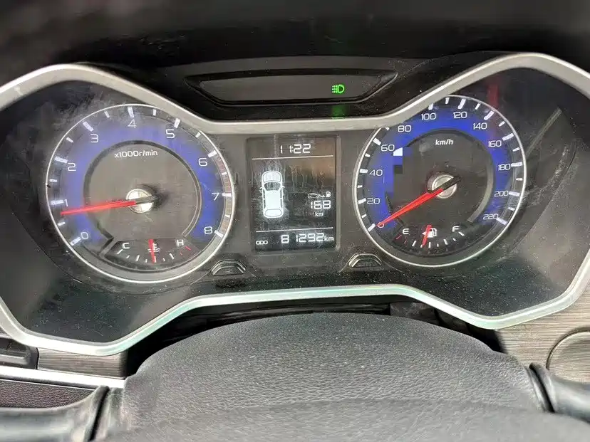 Geely Vision X3 — фото 19