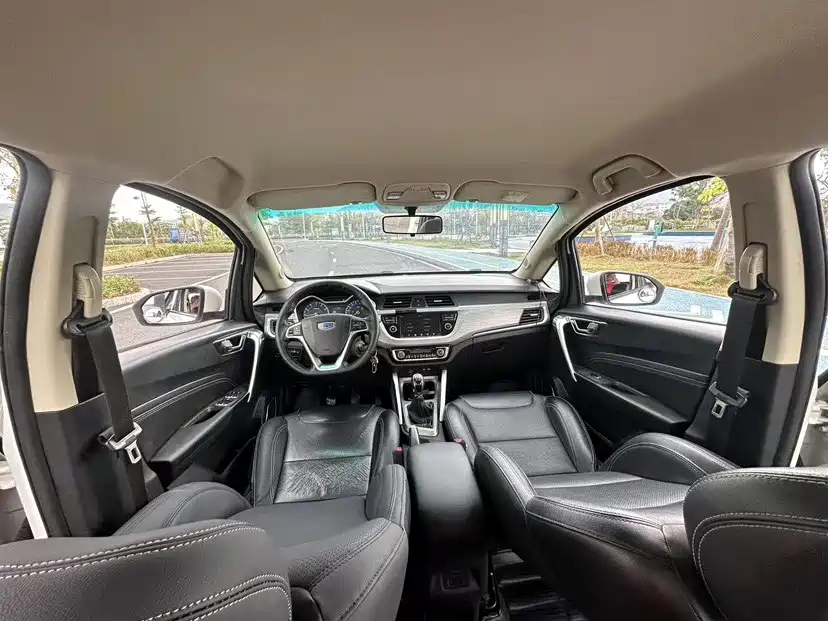 Geely Vision X3 — фото 23