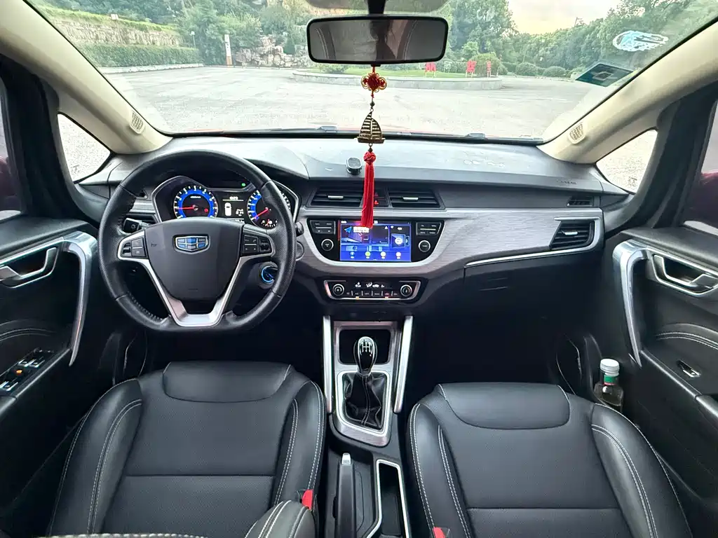 Geely Vision X3 — фото 9