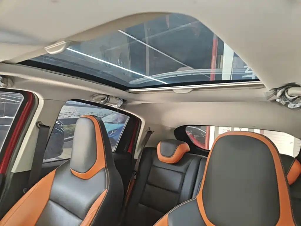 Geely Vision X1 — фото 18