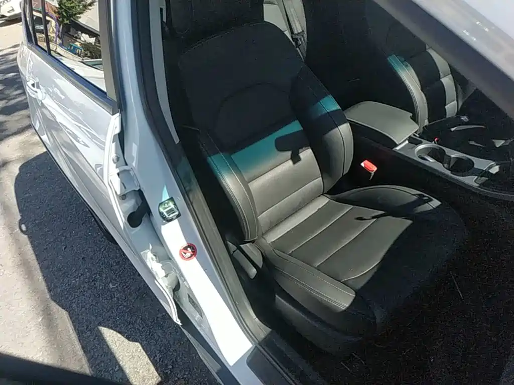 Geely Vision S1 — фото 25