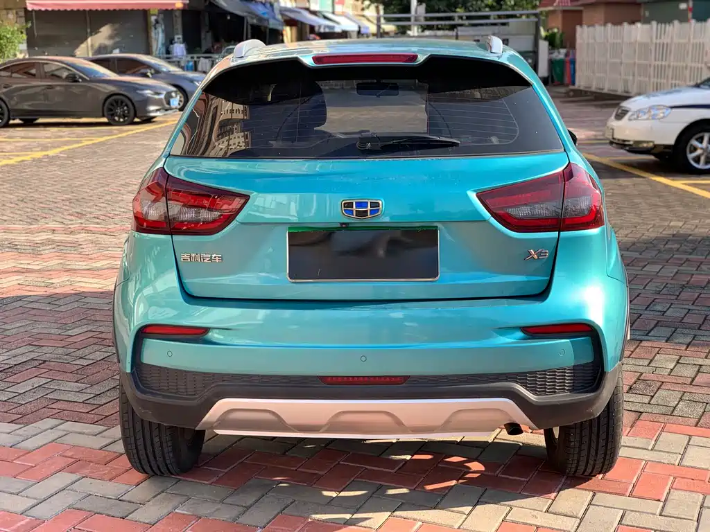 Geely Vision X3 — фото 4