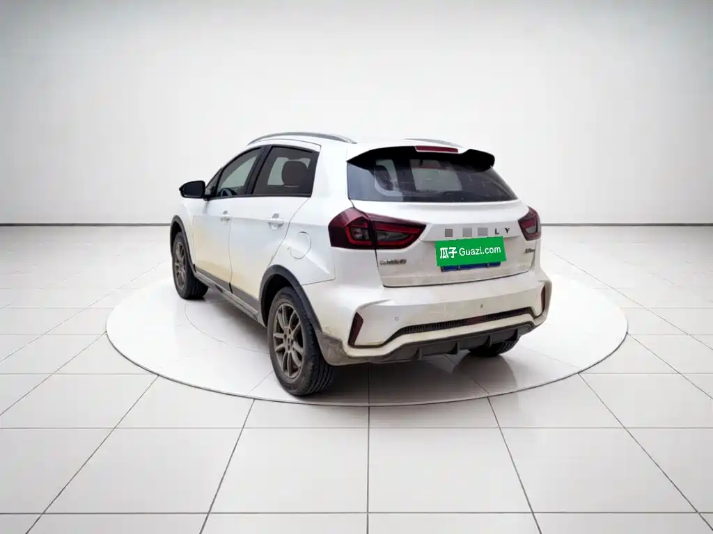 Geely Vision X3 — фото 4