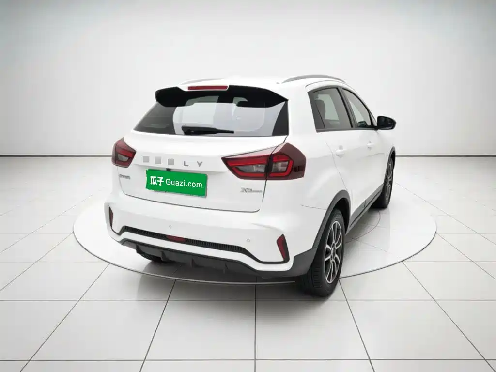 Geely Vision X3 — фото 6