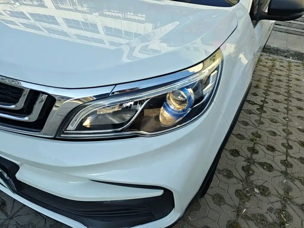 Geely Vision X3 — фото 24