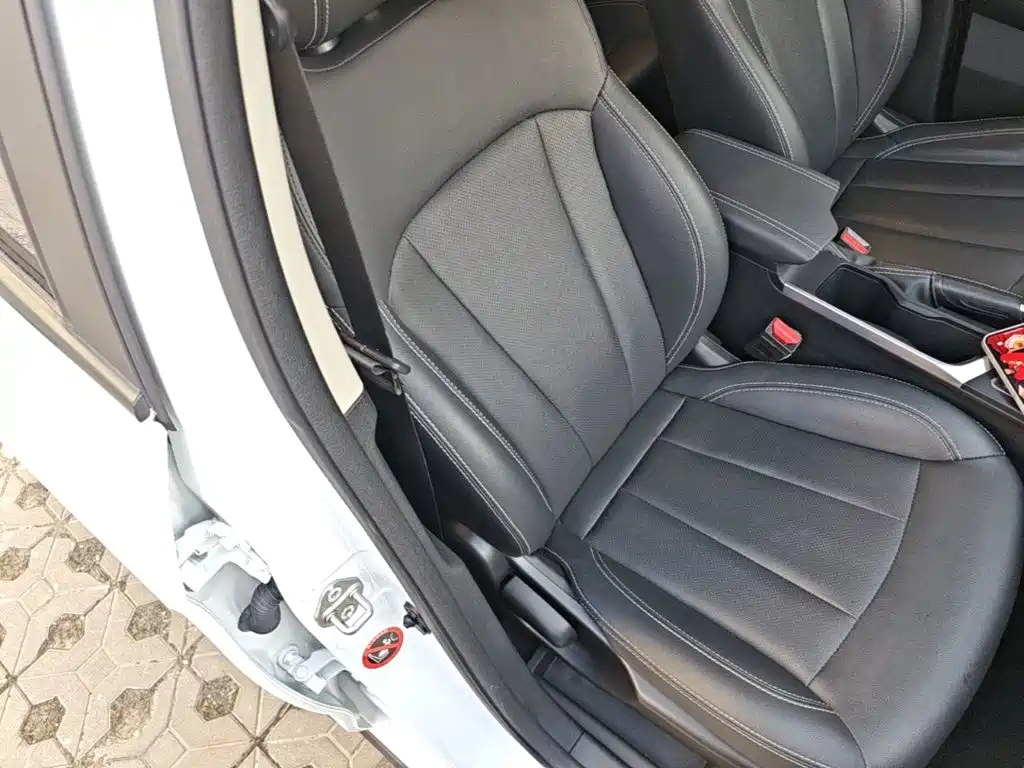 Geely Vision X3 — фото 25