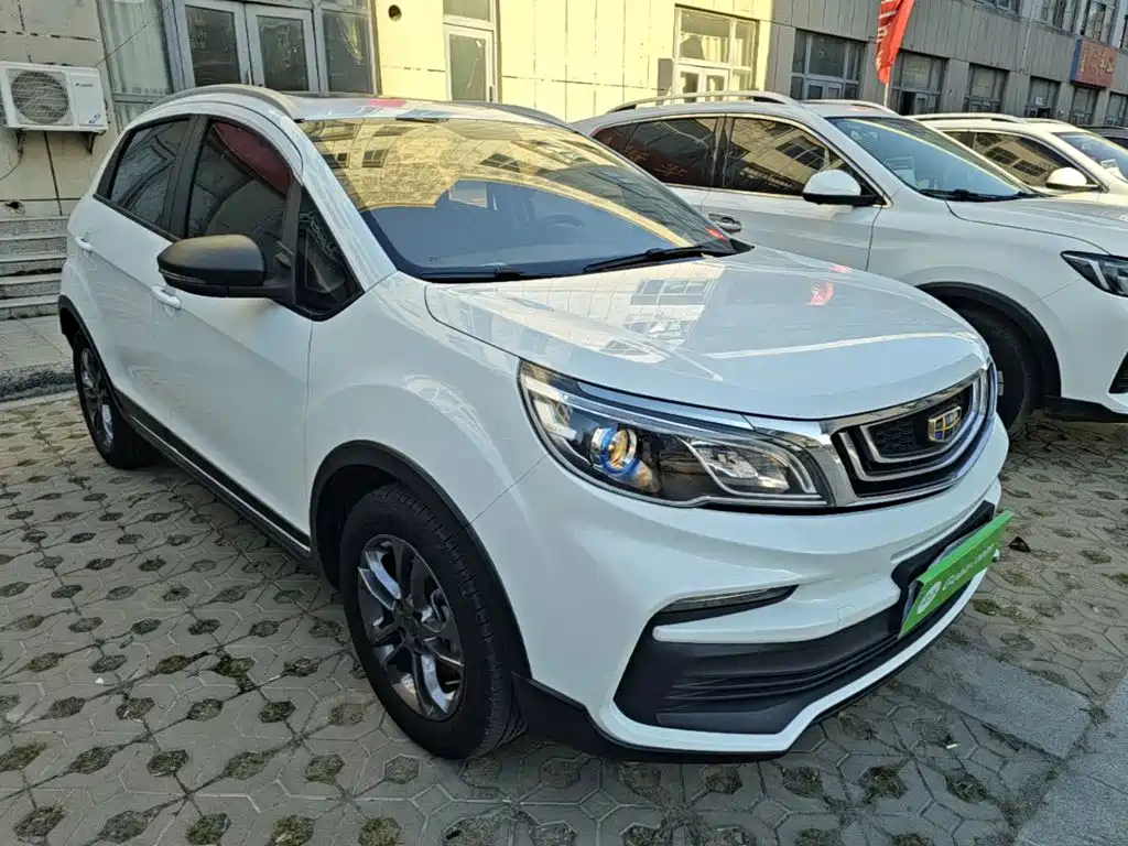 Geely Vision X3 — фото 4