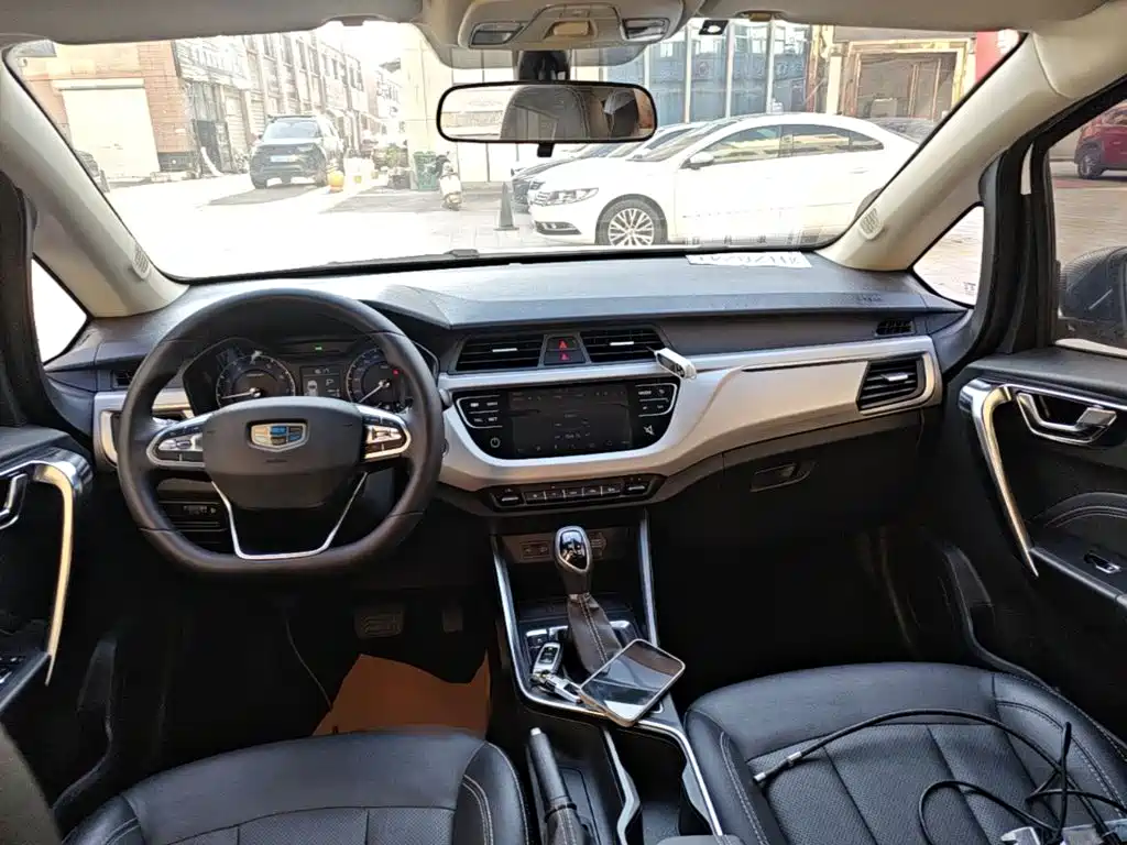 Geely Vision X3 — фото 10