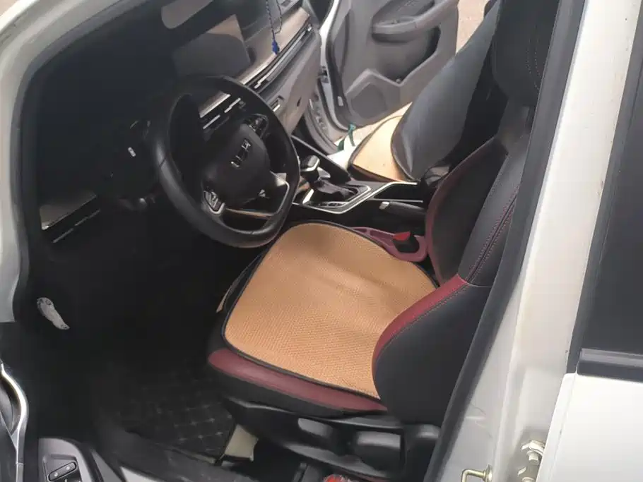 Geely Vision X3 — фото 9