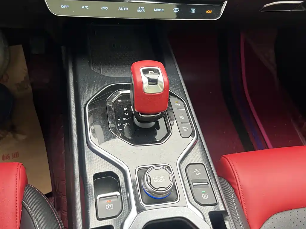 Geely Icon — фото 14