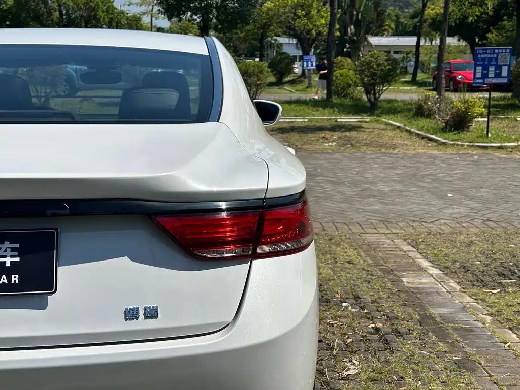 Geely Borui — фото 20