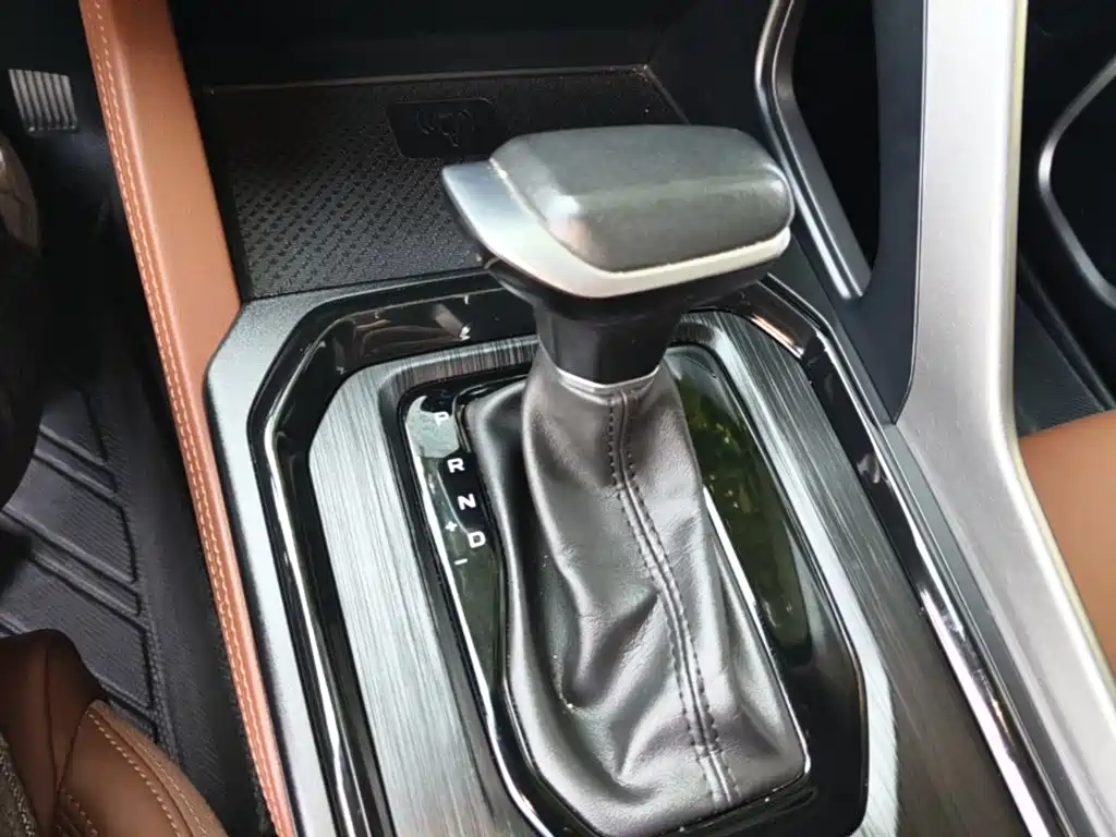 Geely Vision X6 — фото 14