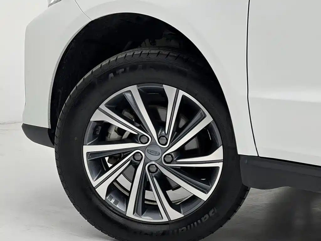 Geely Vision X6 — фото 11