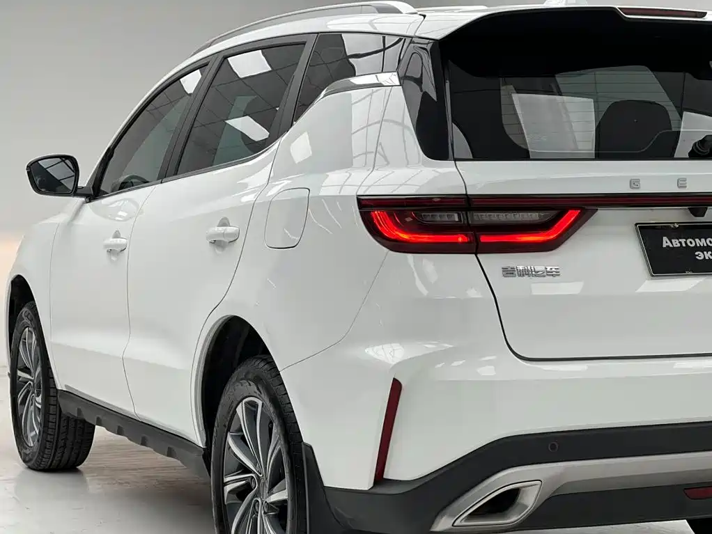 Geely Vision X6 — фото 13