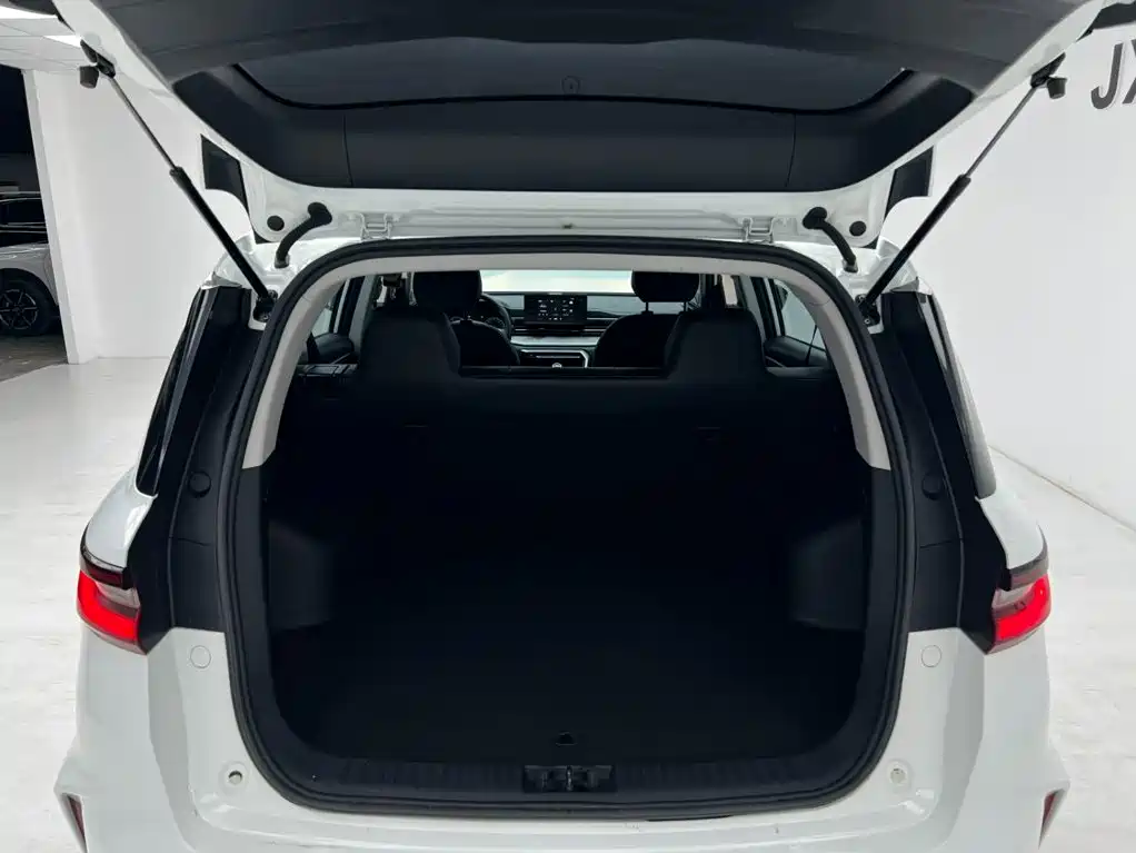 Geely Vision X6 — фото 15