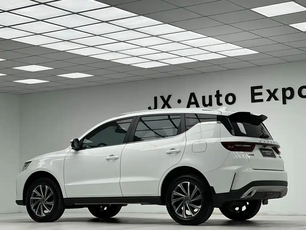 Geely Vision X6 — фото 20