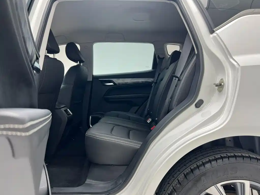 Geely Vision X6 — фото 8