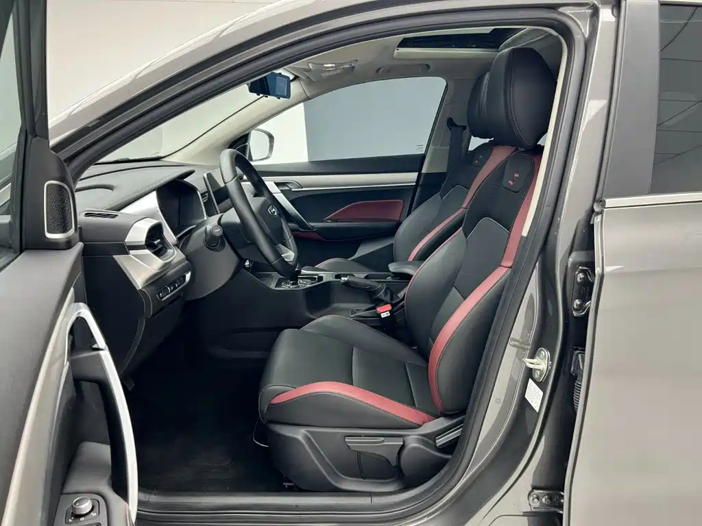 Geely Binyue — фото 14
