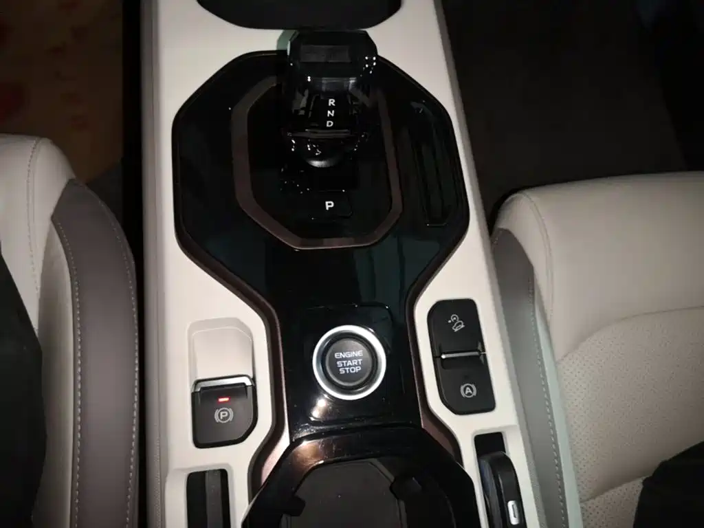 Geely Icon — фото 14