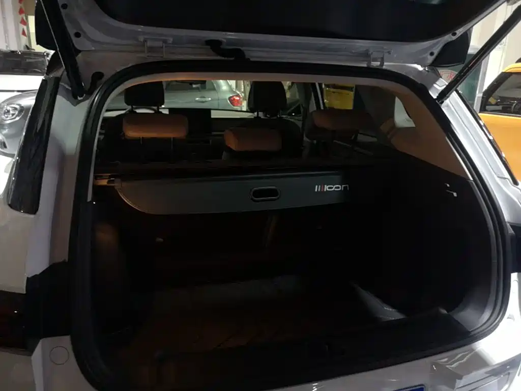 Geely Icon — фото 19