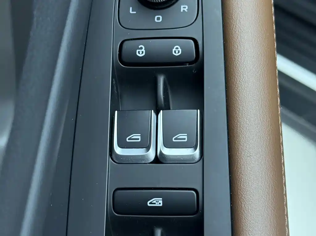 Geely Vision X6 — фото 14