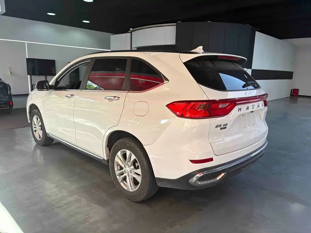 Haval M6 — фото 7