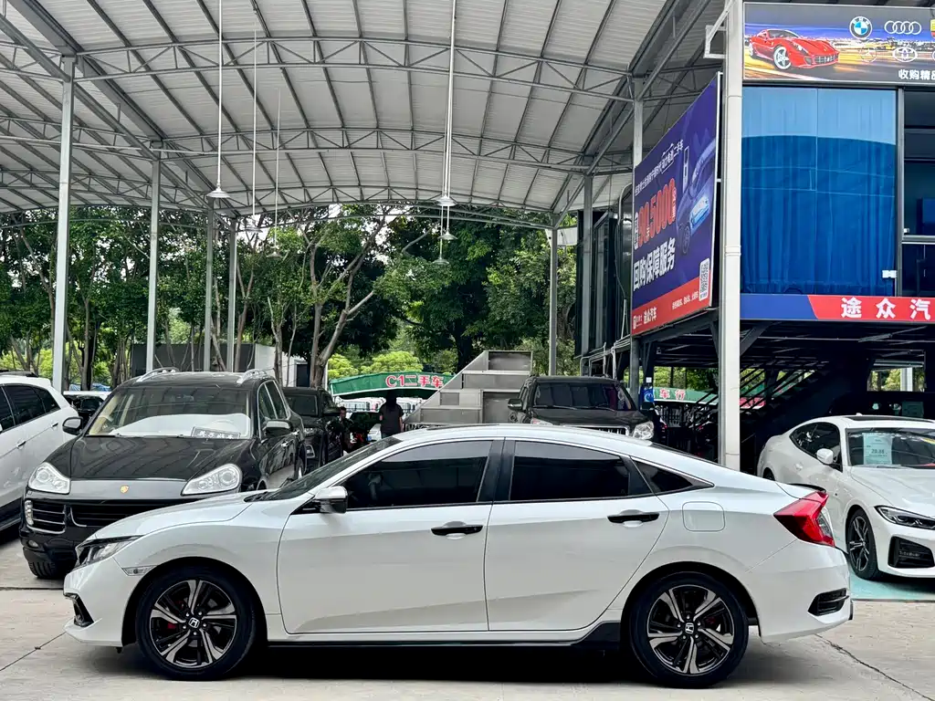 Honda Civic — фото 3