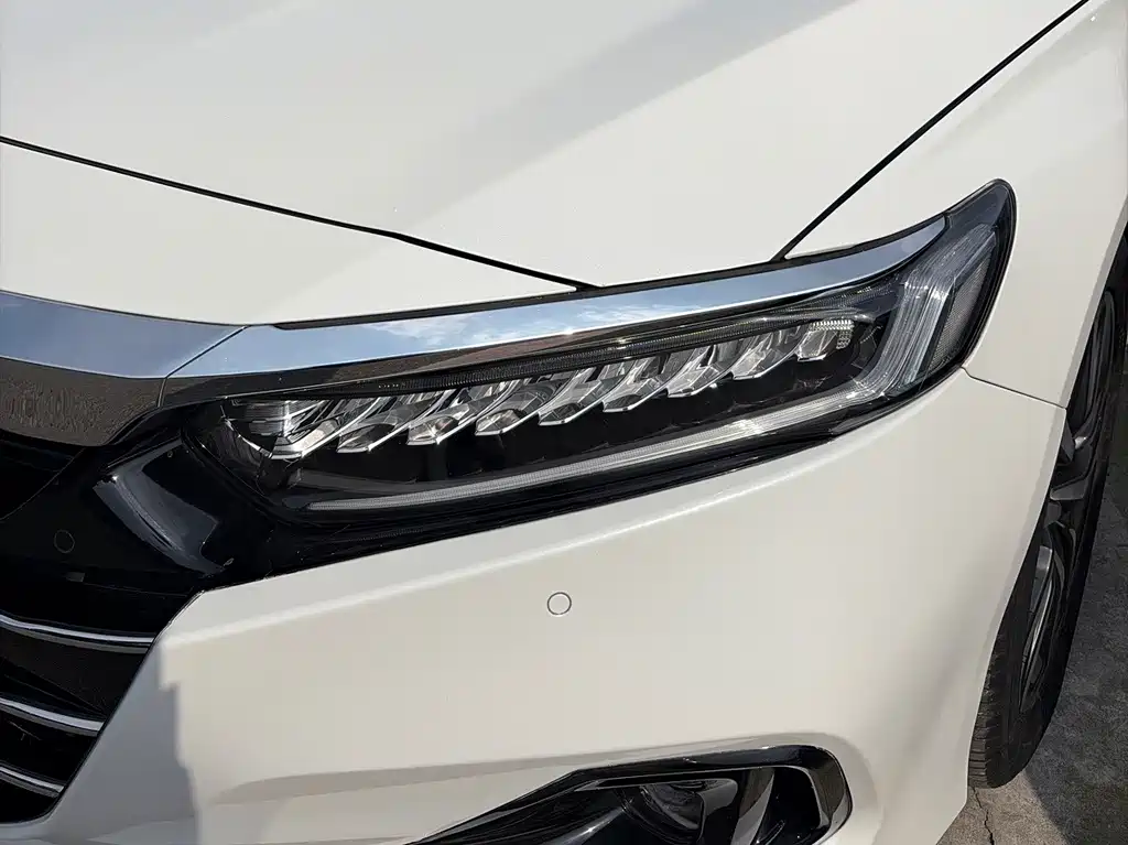 Honda Accord — фото 4