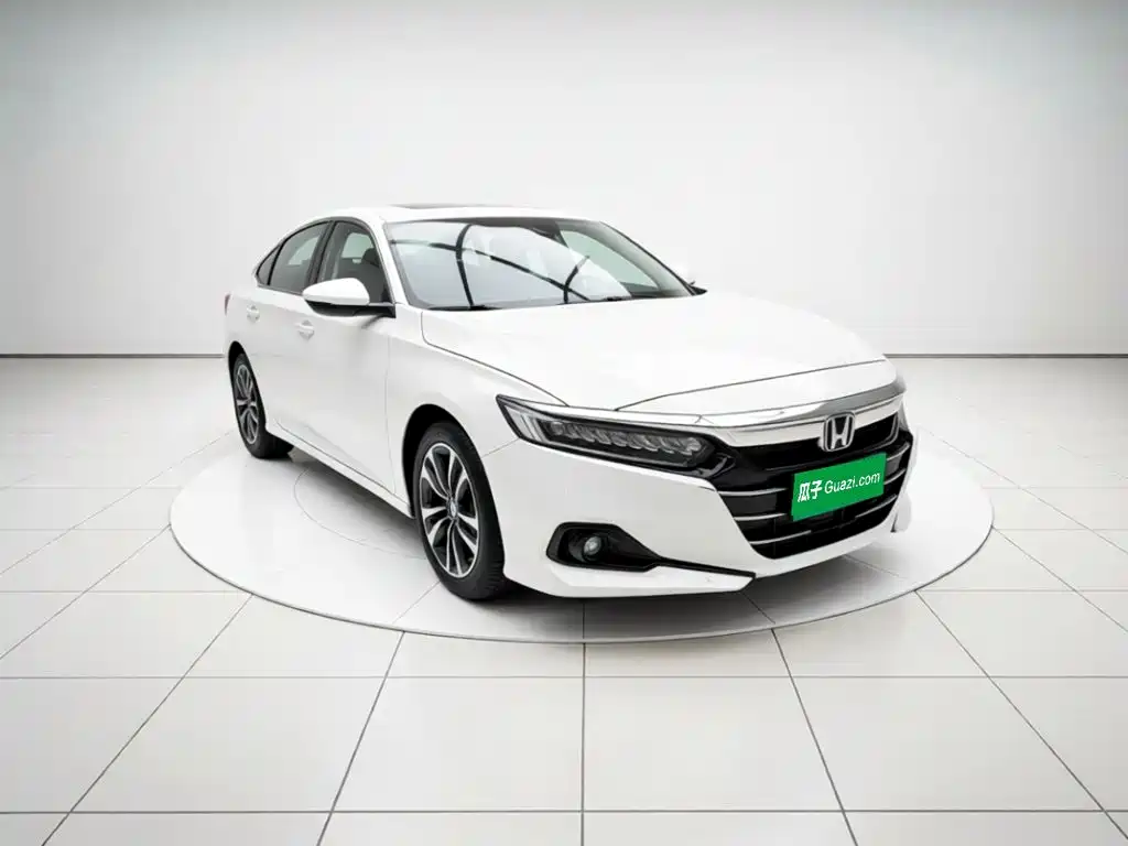Honda Accord — фото 3
