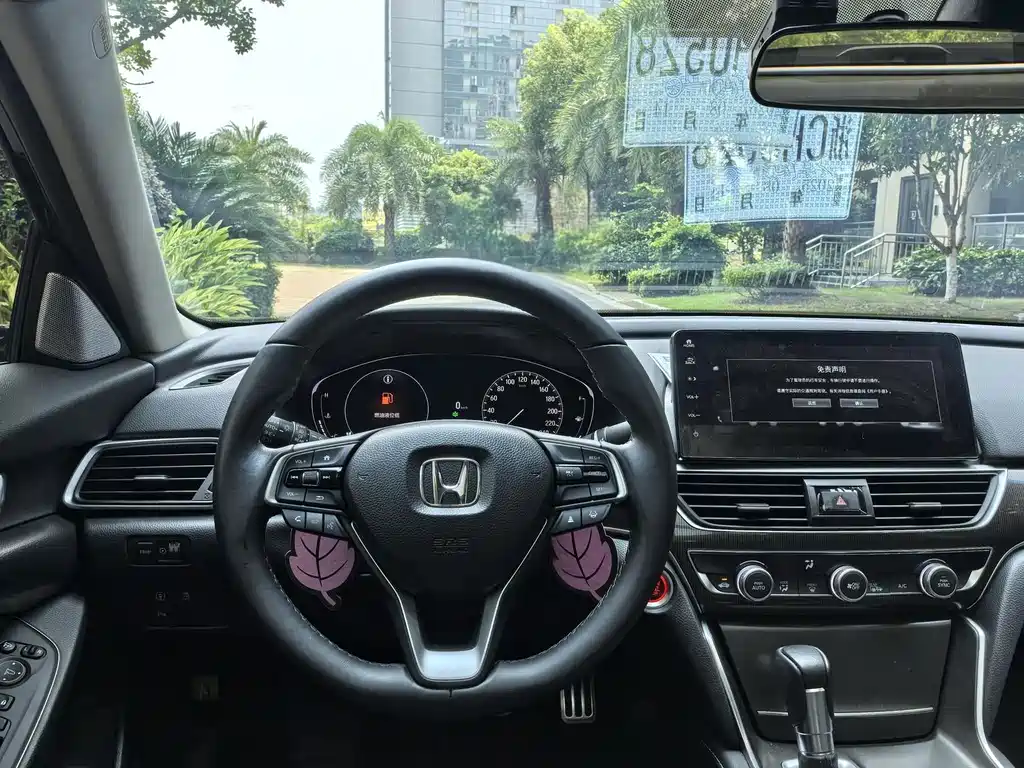 Honda Accord — фото 6
